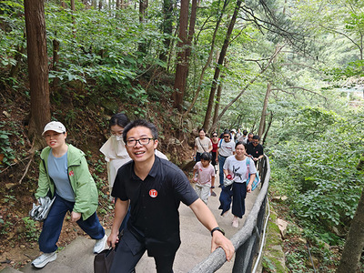 2025年度教職工療休養(yǎng)活動(dòng)圓滿落幕,健康咨詢服務(wù)廣獲好評